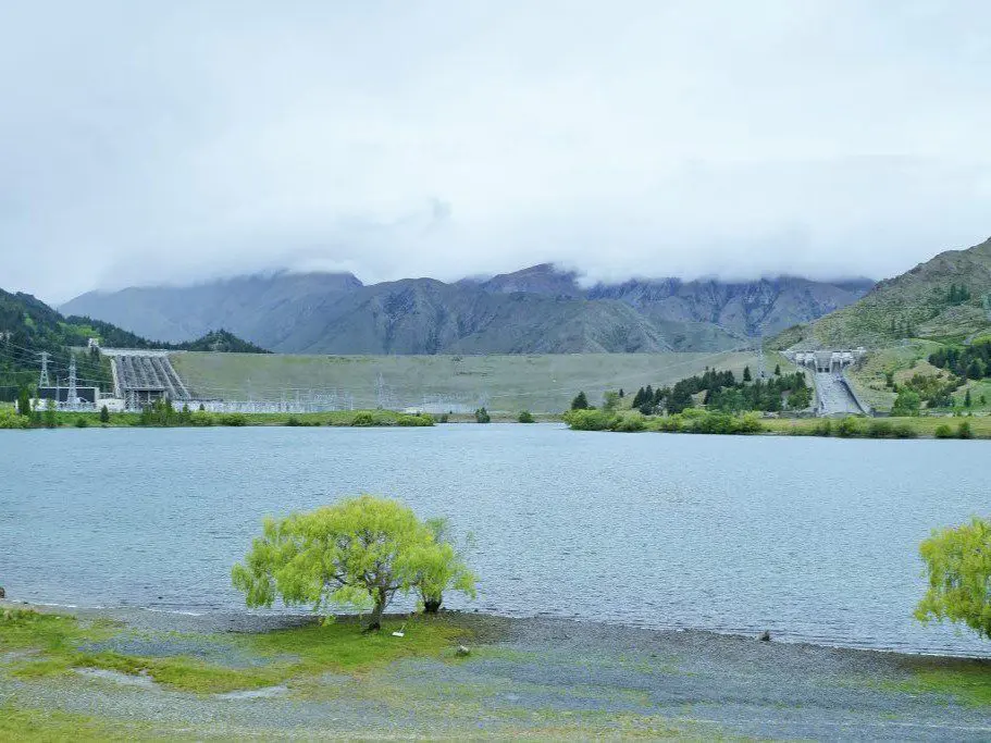 Monkeytoe NZ Benmore Dam