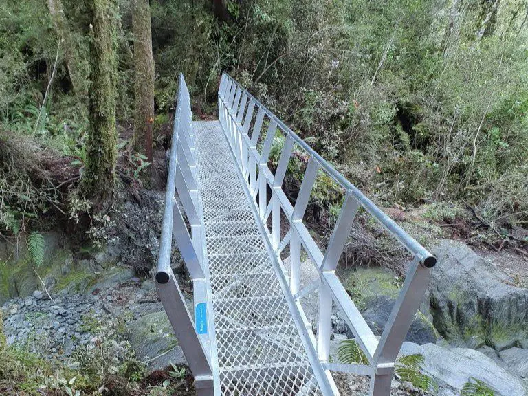 Monkeytoe NZ Whitecombe Valley 5